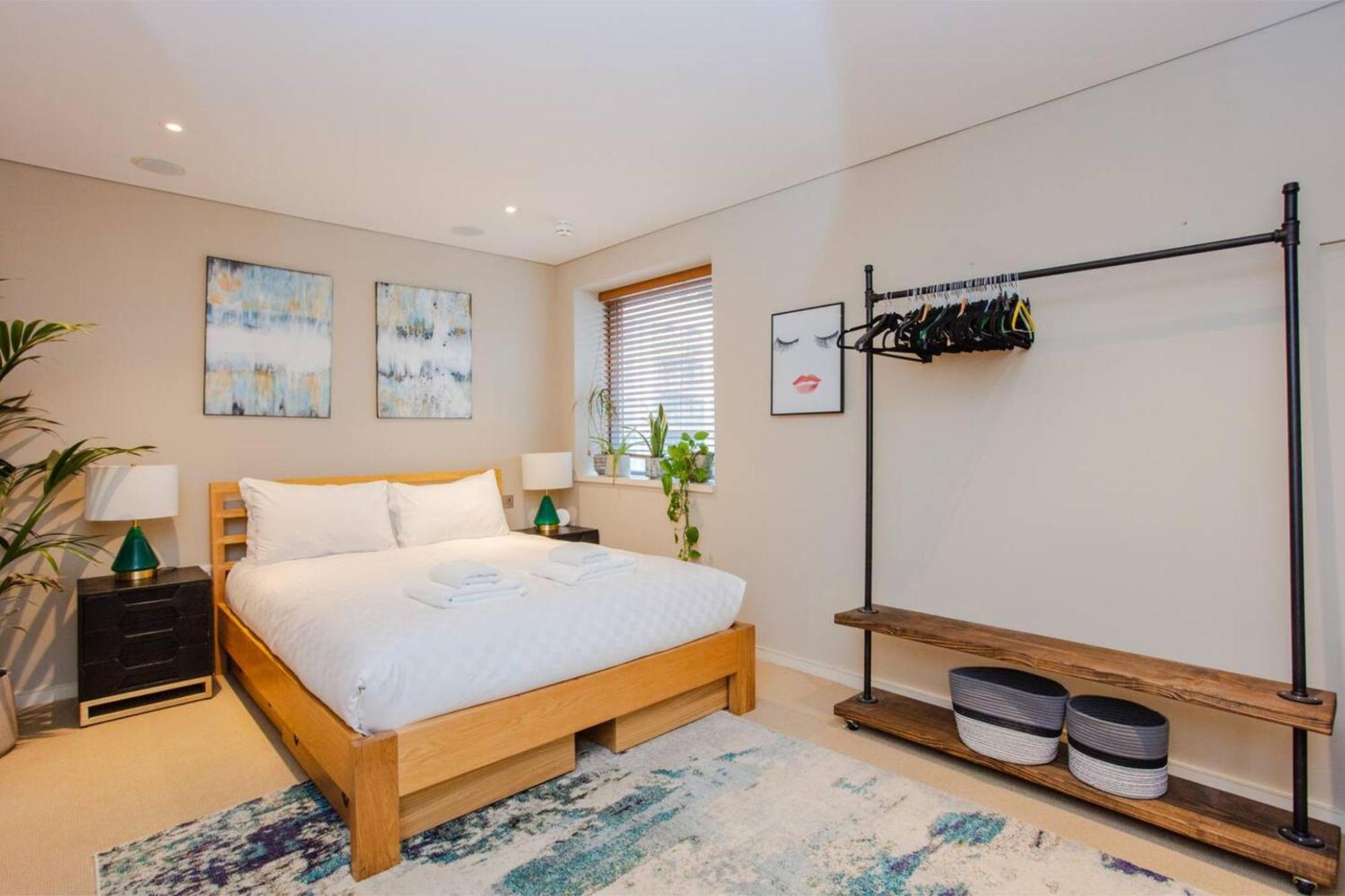 Modern 3 Bedroom Apartment In Paddington London Eksteriør bilde