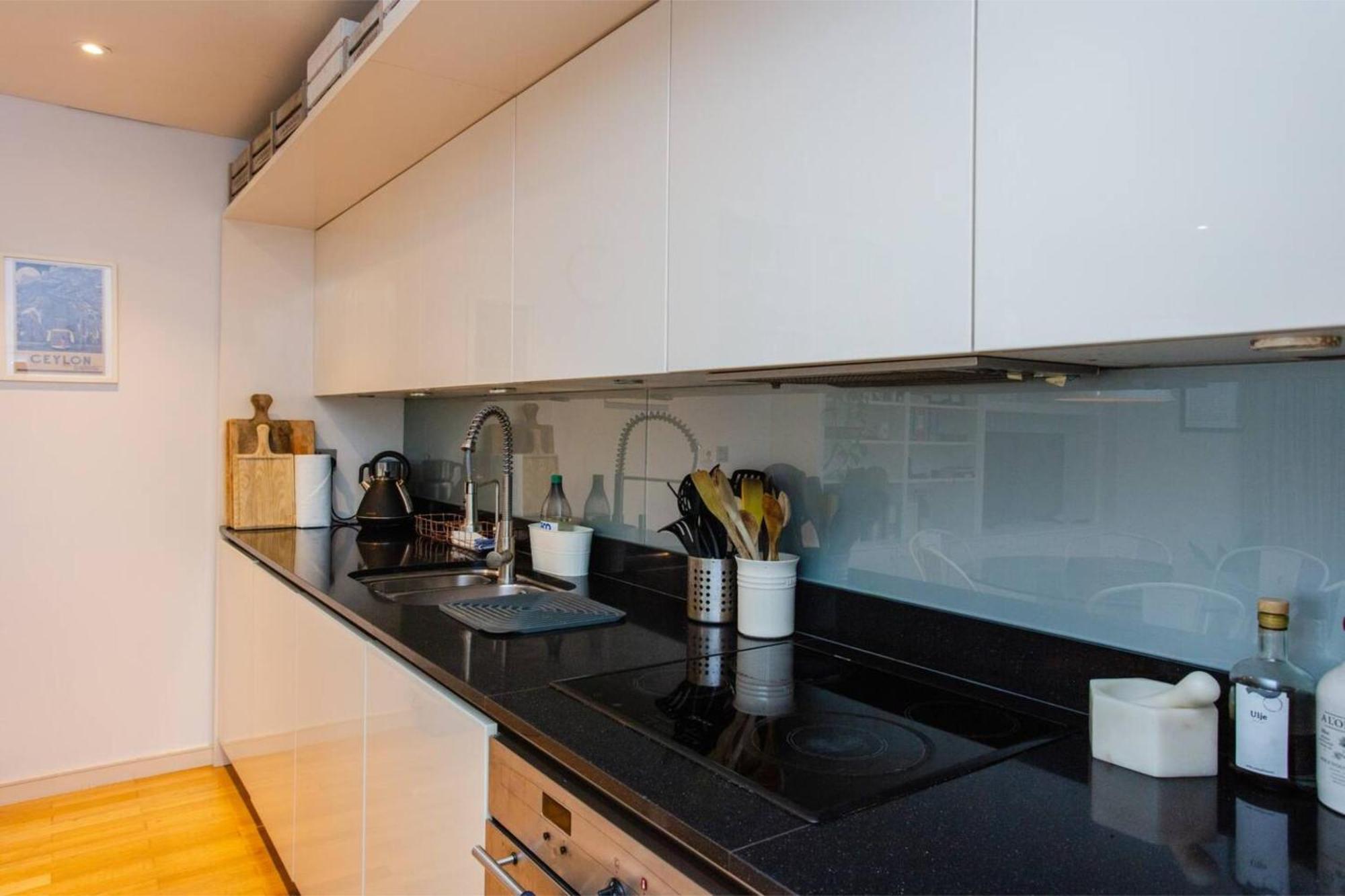 Modern 3 Bedroom Apartment In Paddington London Eksteriør bilde