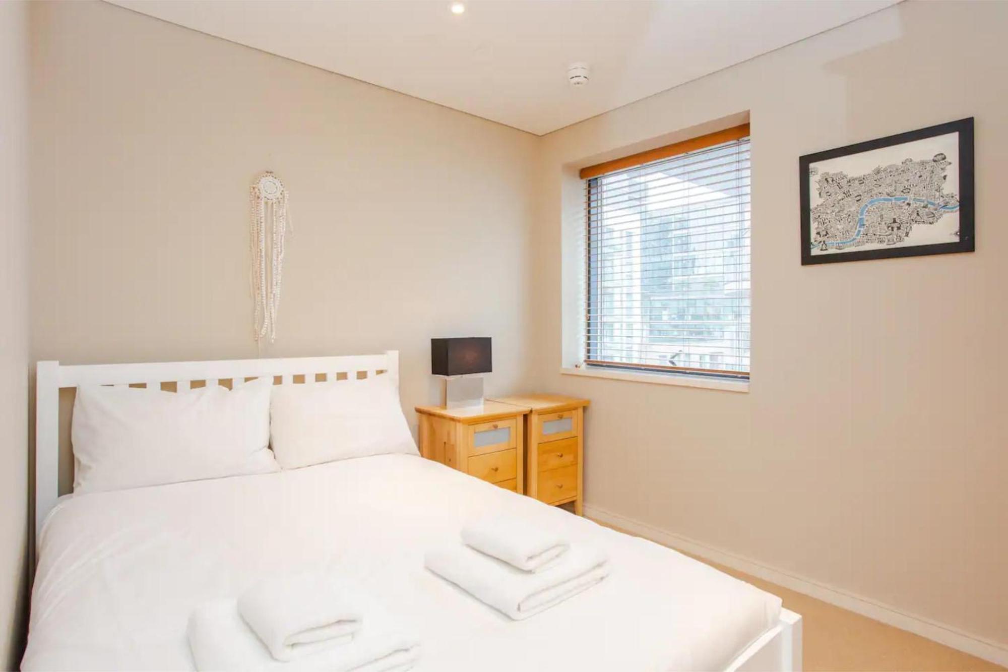 Modern 3 Bedroom Apartment In Paddington London Eksteriør bilde