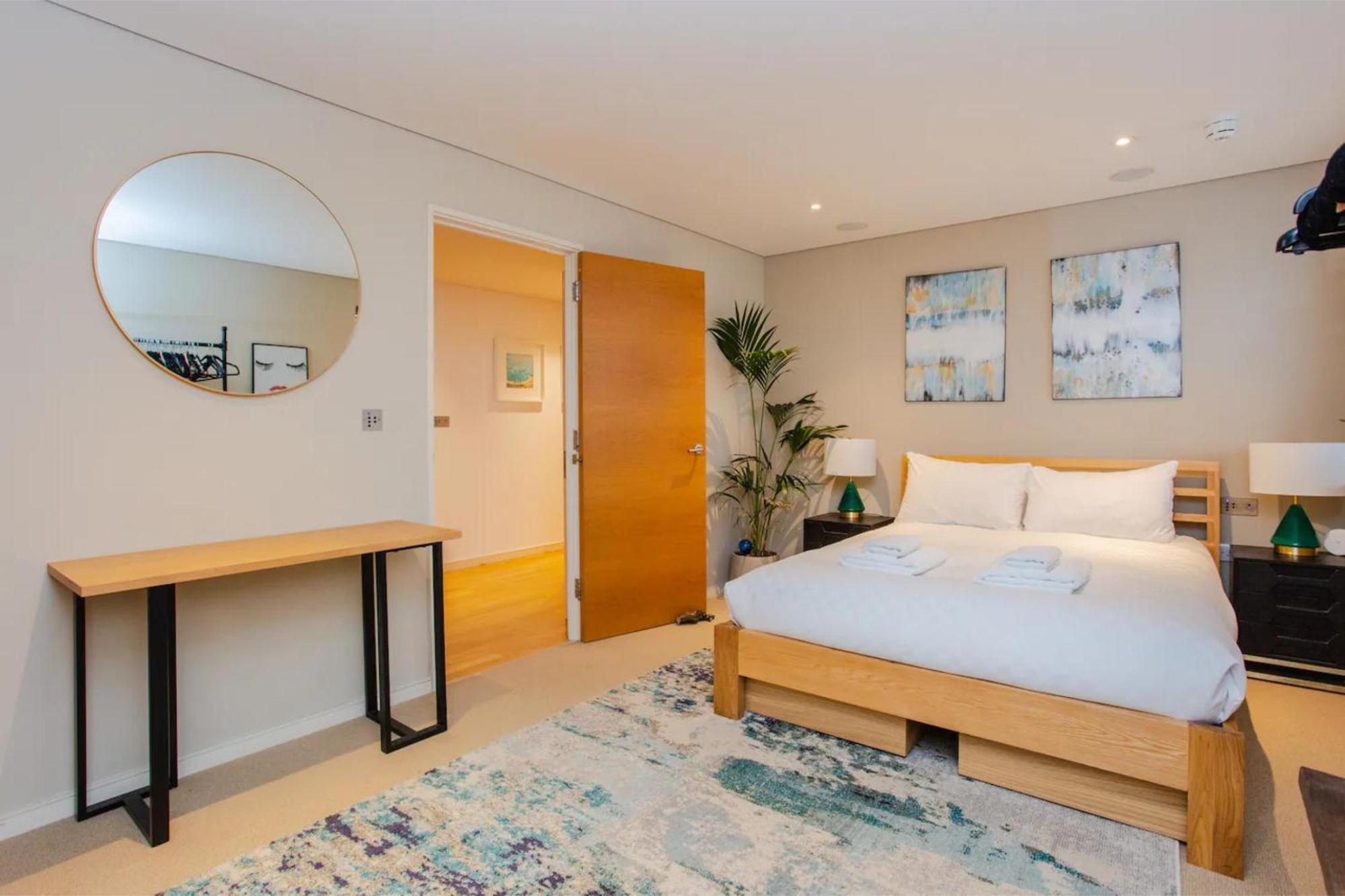 Modern 3 Bedroom Apartment In Paddington London Eksteriør bilde
