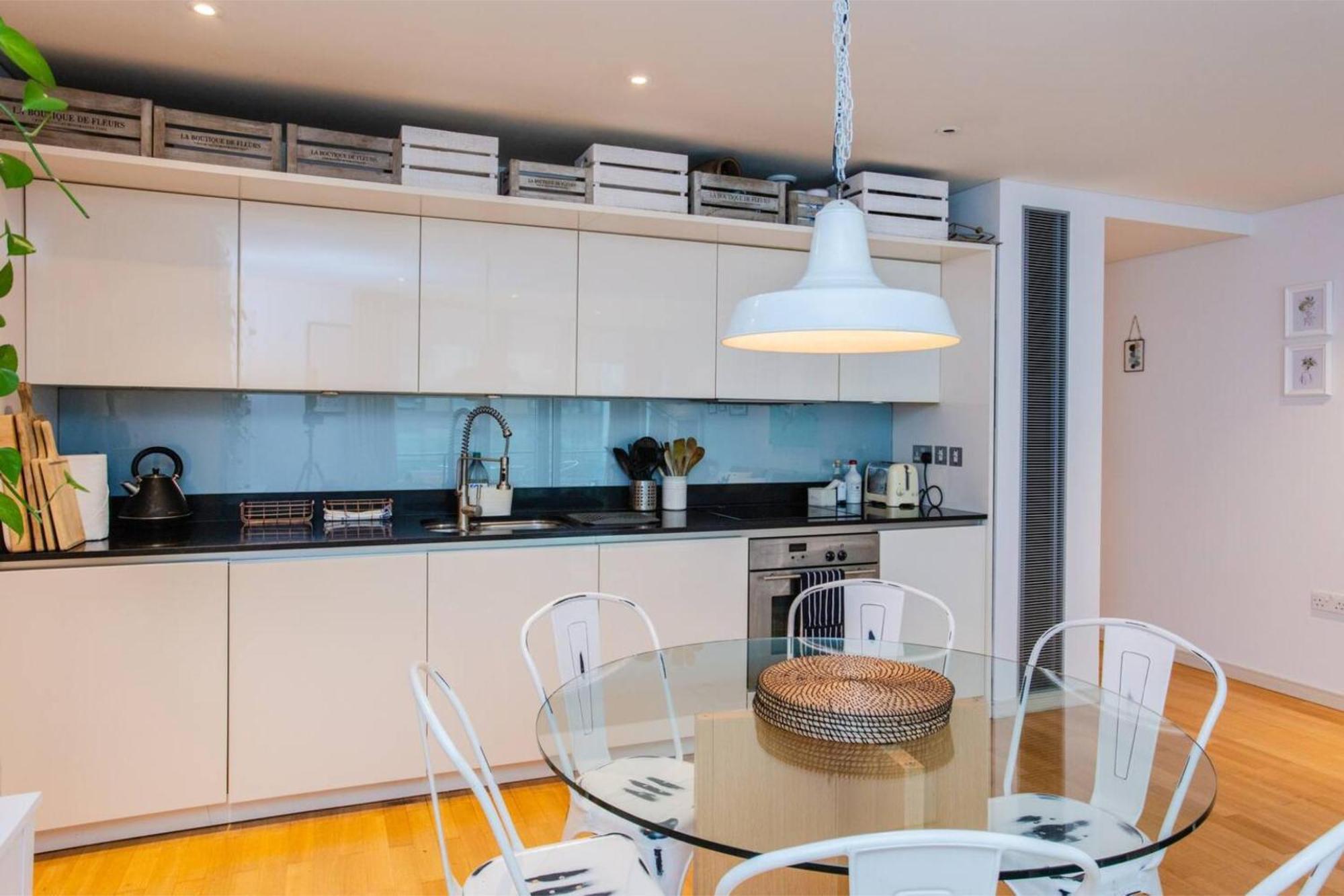 Modern 3 Bedroom Apartment In Paddington London Eksteriør bilde