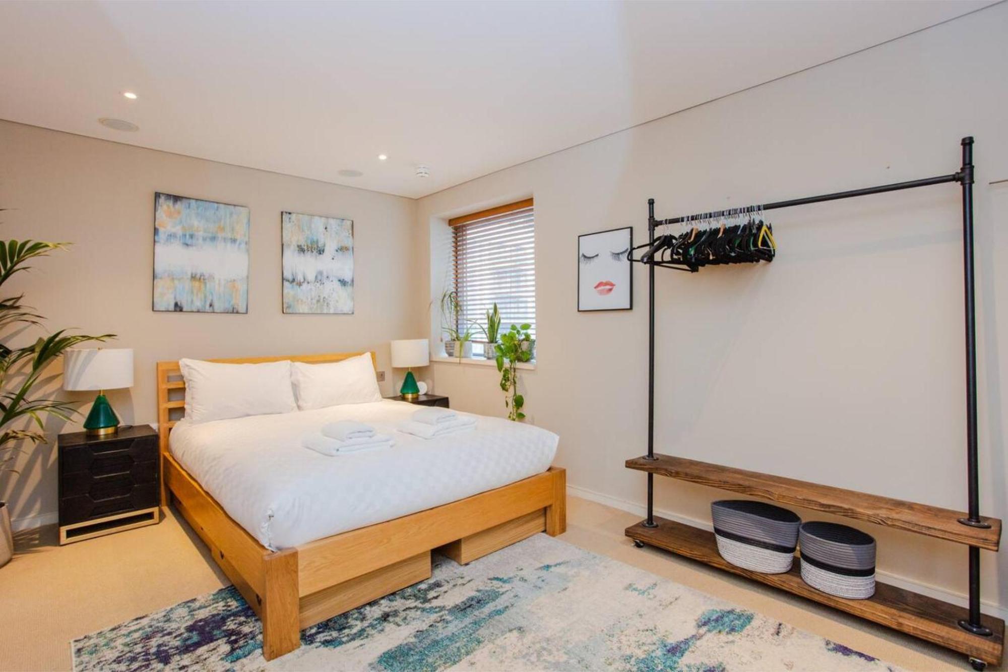 Modern 3 Bedroom Apartment In Paddington London Eksteriør bilde