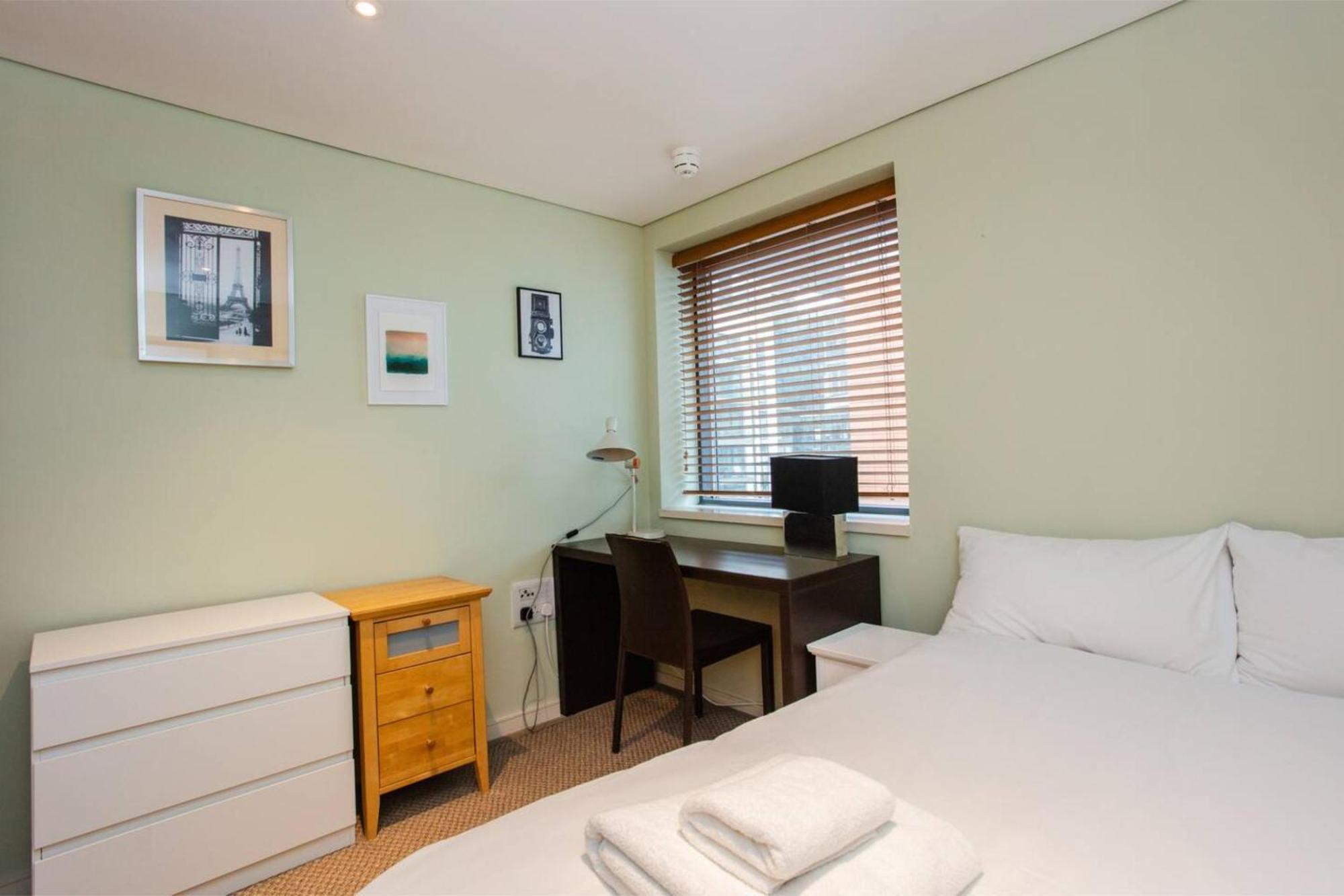 Modern 3 Bedroom Apartment In Paddington London Eksteriør bilde